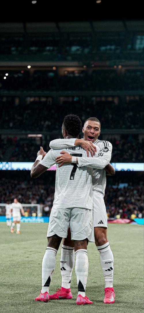 布达佩斯Major：猎鹰13-5 PUA获首胜，NiKo狂砍26杀